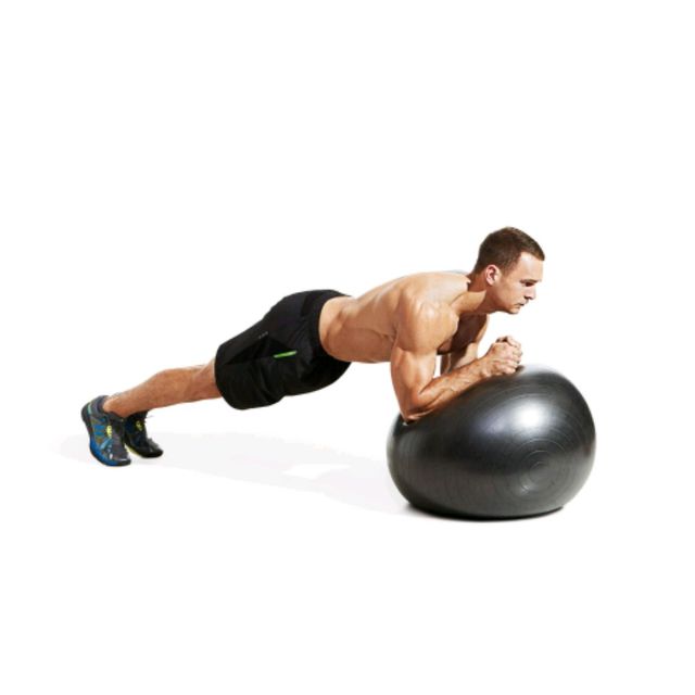 Fitball con plank - corretta postura esercizio 