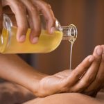 Olio per massaggio: Quale scegliere? Migliori 10 per tutti gli scopi